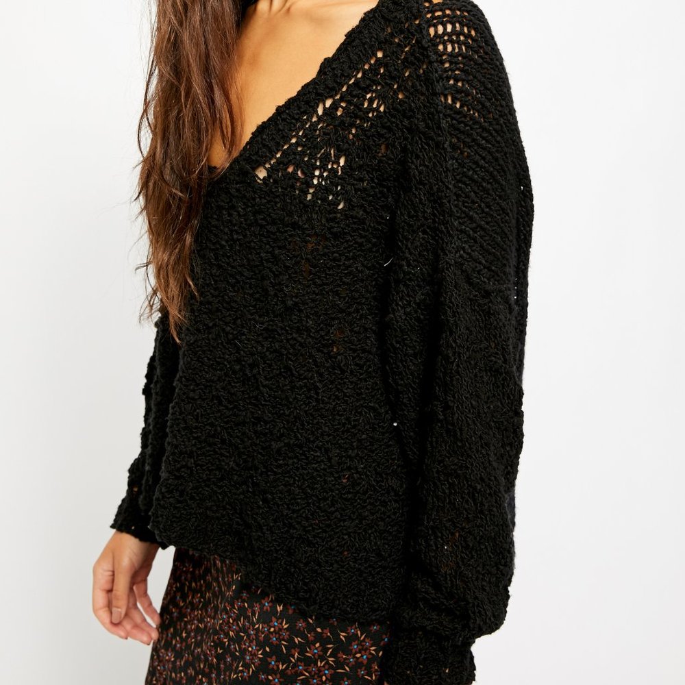 NWT Free People Sunday Shore Pullover / Black - Picture 4 of 5